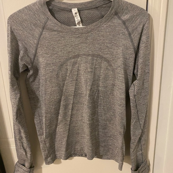 Lululemon Swiftly Tech 2.0 (Race Length) Long Sleeve - Picture 1 of 2